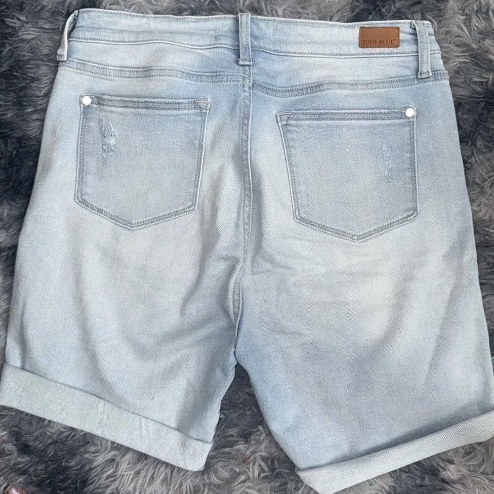 Judy Blue Light Wash Distressed Bermuda Jean Shorts - Picture 2 of 2